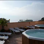 Blanco Y Negro Hotel Lloret de Mar