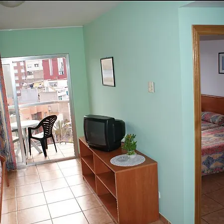 Blanco Y Negro Apartman