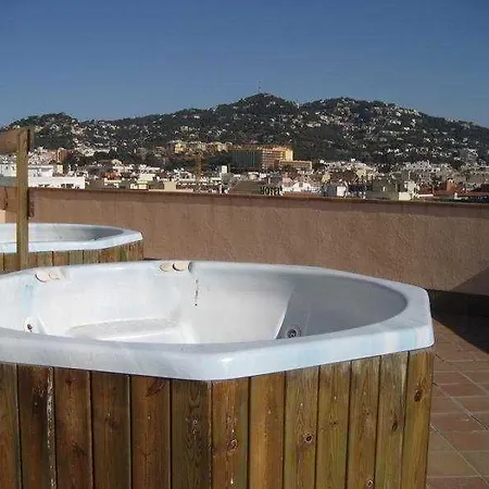 Apartman Blanco Y Negro *