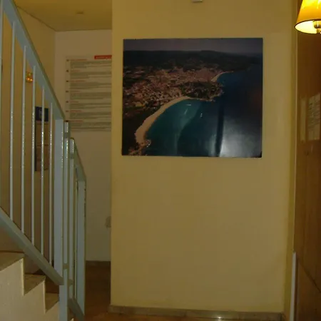 Apartman Blanco Y Negro