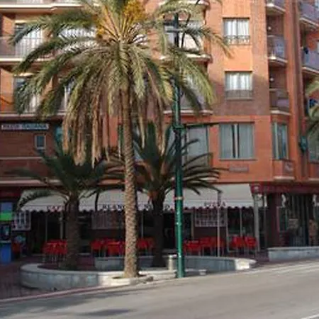 Blanco Y Negro Hotel